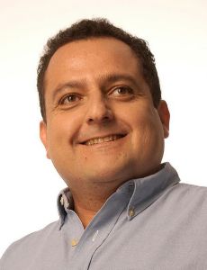 Carlos Mendoza Davis