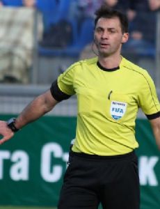 Aleksei Eskov (referee)