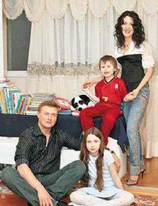 Anastasiya Zavorotnyuk and Dmitry Striukove
