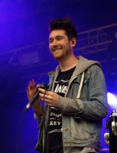 Dan Smith (Bastille)