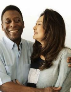 Pelé and Marcia Cibele Aoki