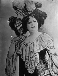 Belle Elmore (Performer)