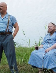 Kathy Bates and Michael Chiklis