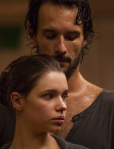 Rodrigo Santoro and Bruna Linzmeyer