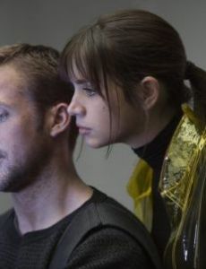Ana de Armas and Ryan Gosling