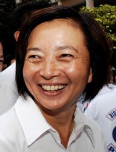 Lee Bee Wah