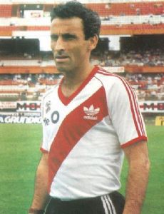 Antonio Alzamendi