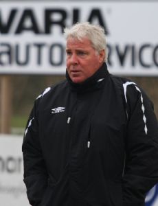 Conny Karlsson (footballer)