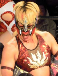 Leon (wrestler)