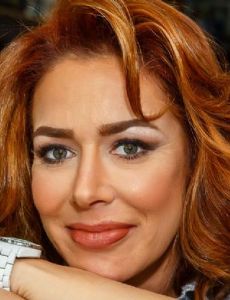 Claudia Wells
