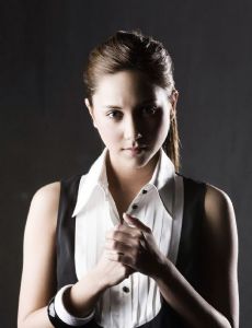 Leslie (singer)