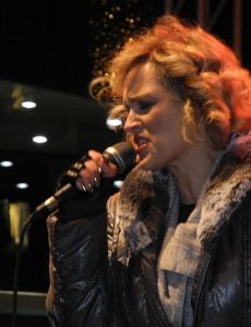 Vanna (singer)