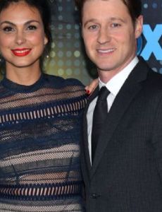 Ben McKenzie and Morena Baccarin