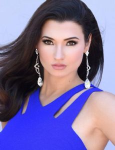 Nicole Pallozzi