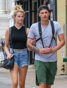 Hailey Clauson and Julian Herrera (personal trainer)