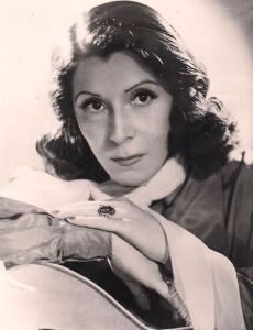 Nelly Omar