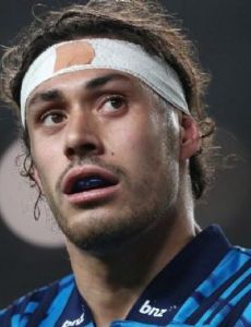 Jonathan Ruru