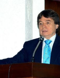 César Zumaeta