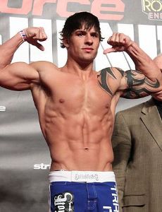 Roger Bowling (fighter)
