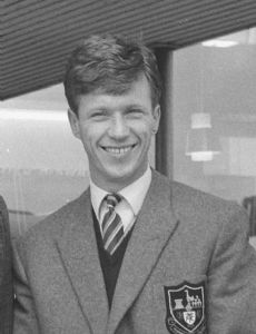 John White (footballer born 1937)