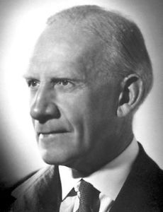 Robert Robinson (organic chemist)