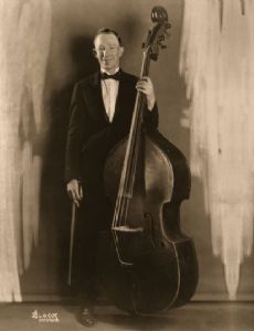 Steve Brown (bass player)