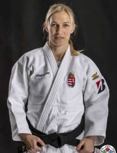 Éva Csernoviczki