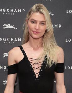 Aline Weber