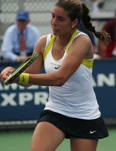 Montserrat González