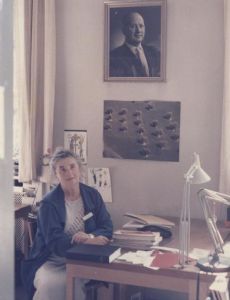 Sarah Israelit Groll