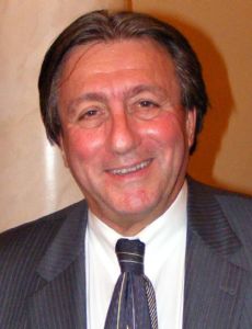 Luiz R. S. Simmons