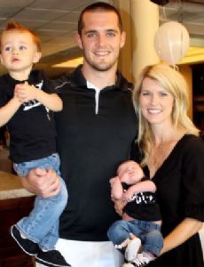 Derek Carr (American football) and Heather Carr