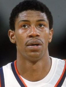 Damone Brown