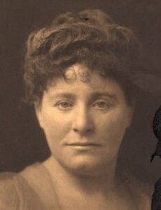 Joan Bennett (literary scholar)