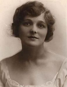 Chrissie White