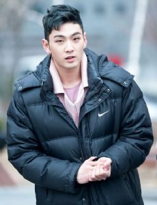 Baekho (singer)