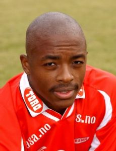 Toni Nhleko