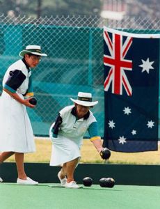 June Clark (lawn bowls)