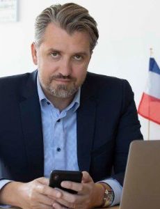 Éric Poulliat