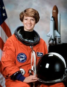 Eileen collins