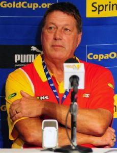 Tommy Taylor (footballer born 1951)