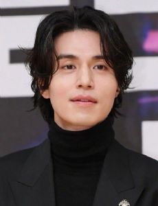 Lee Dong-wook