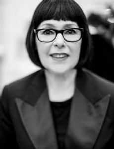 Roxanne Lowit