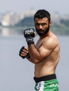 Bashir Ahmad (mixed martial artist)