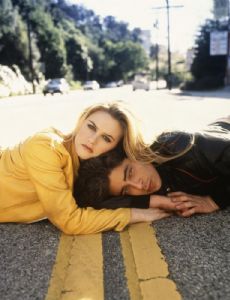 Alicia Silverstone and Benicio Del Toro