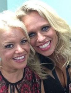 Beccy Cole and Libby O'Donovan