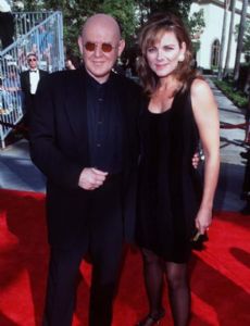Daniel Benzali and Kim Cattrall