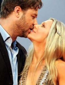Danielle Spencer and Russell Crowe