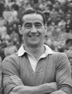Tommy Walker (footballer born 1915)