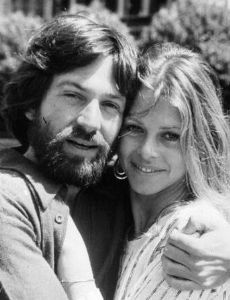Lindsay Wagner and Michael Brandon